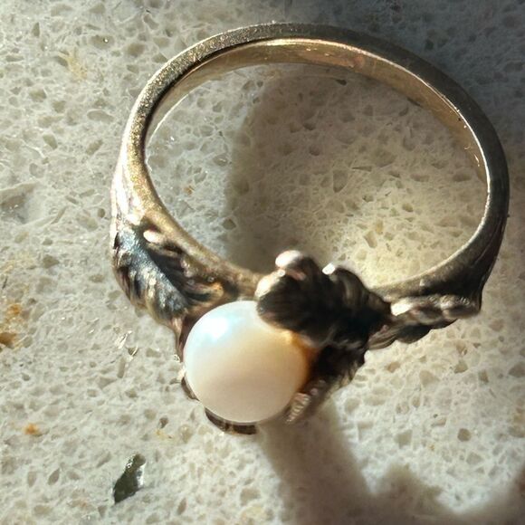 14K Gold Pearl Leaf Motif Antiqued Vintage Ring Thick Band Personal Collection 7 - Picture 7 of 16